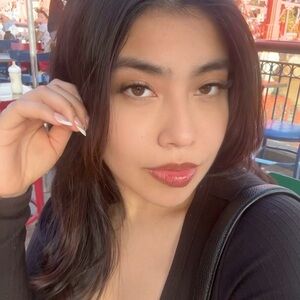 Meet your Posher, Lileah